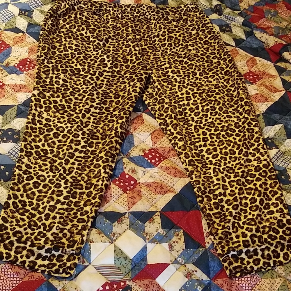 Plus Size Leopard Print Pants